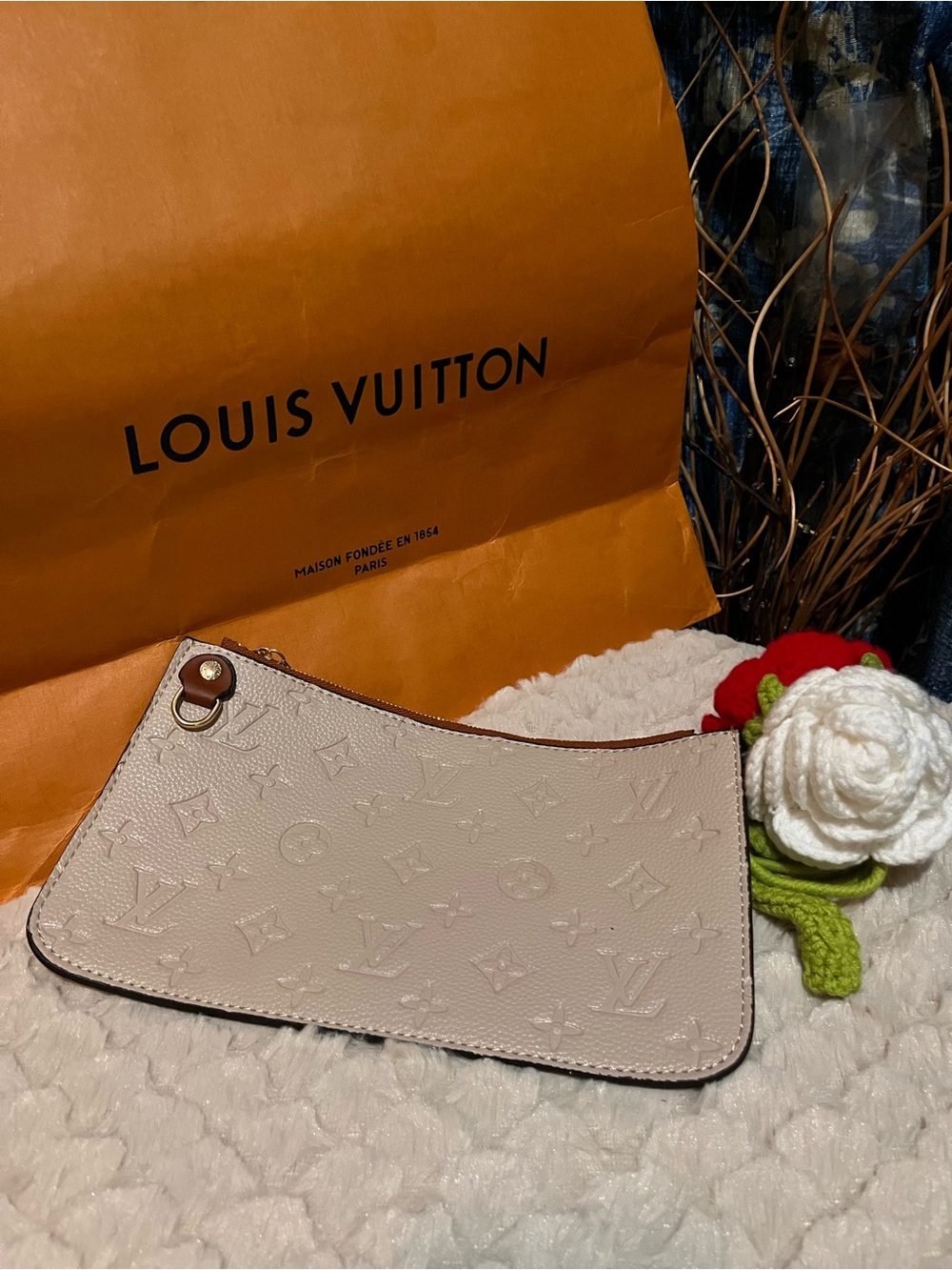 nwt Embossed Pochette